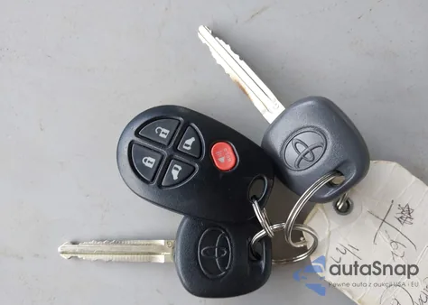 2012 Toyota Sienna Le V6 7 Passenger Auto Access Seat/Le V6 8 Passenger from USA, damaged, VIN 5TDKK3DC3CS205659